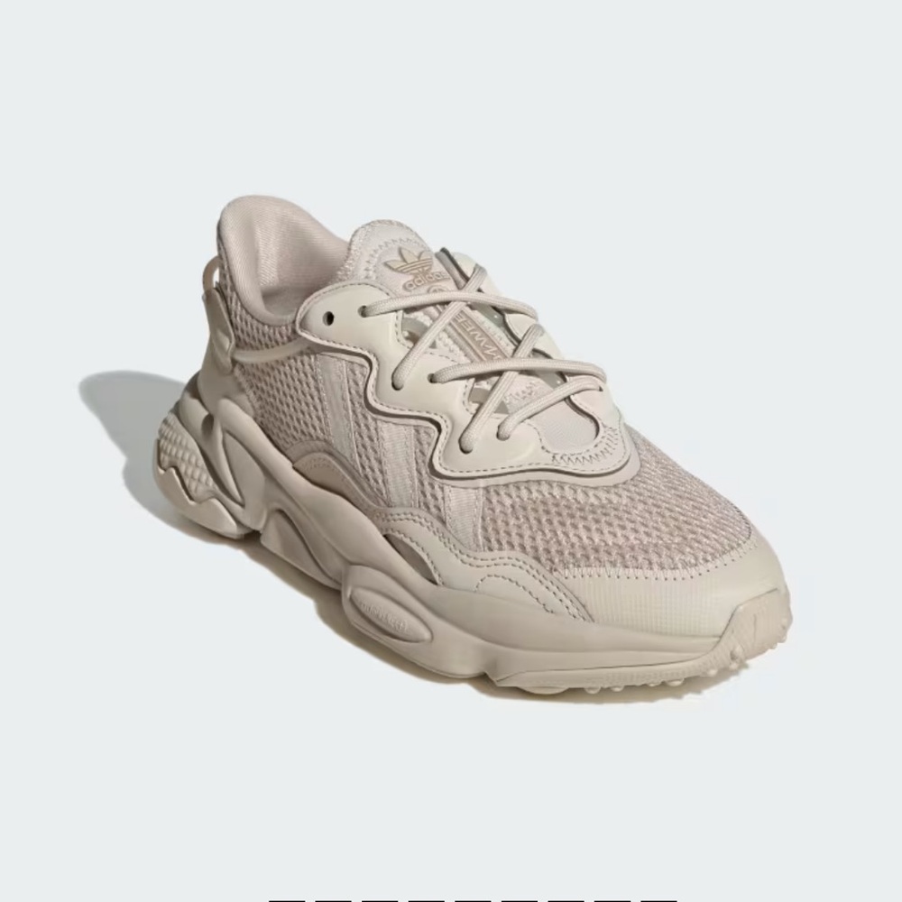 Kids Adidas Ozweego Originals size 2.5 green